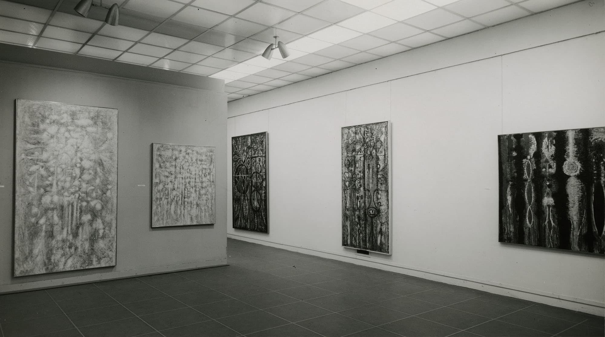 Installation view, Richard Pousette-Dart, Whitney Museum of American Art, New York, NY, 1963. – The Richard Pousette-Dart Foundation